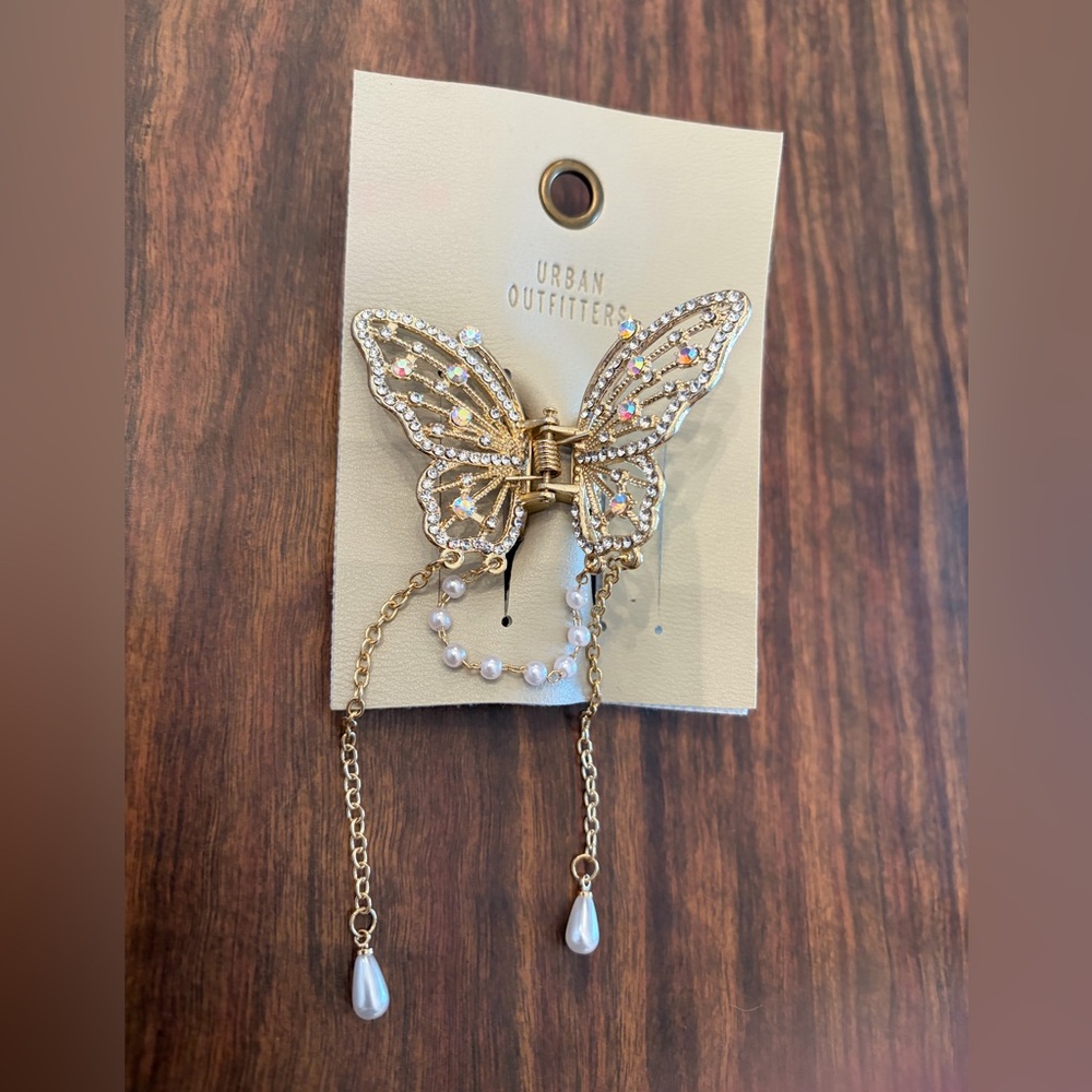 FREE WITH BUNDLE Urban Outfitters Gold and Pearl Butterfly Hair Clip